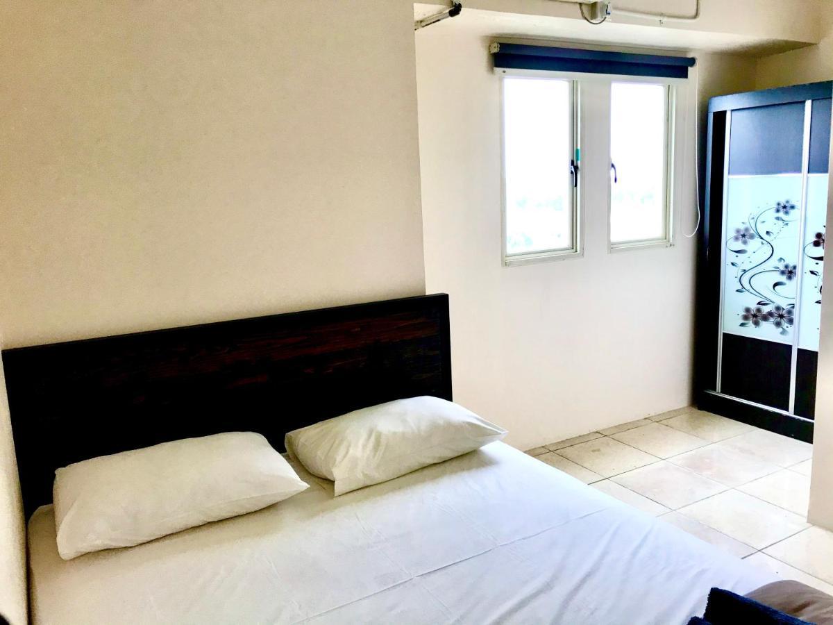Queen Victoria Apartment Batam Rum bild