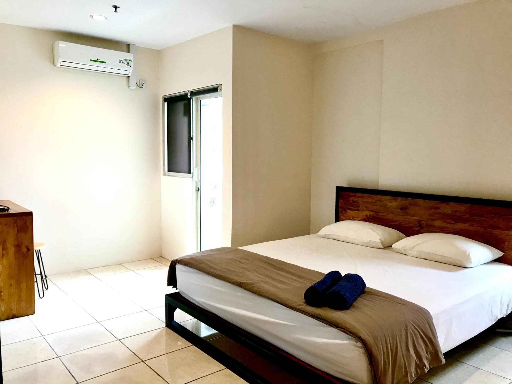 Queen Victoria Apartment Batam Rum bild