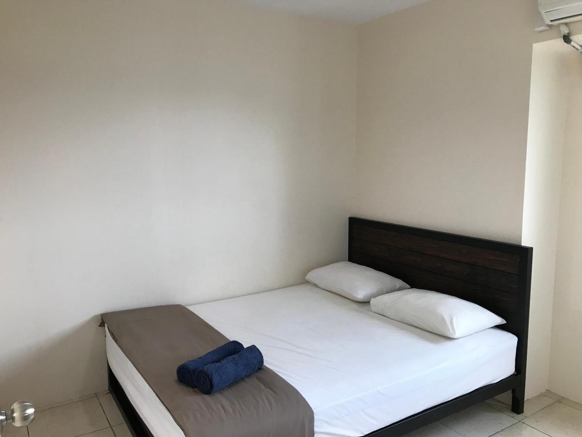 Queen Victoria Apartment Batam Rum bild